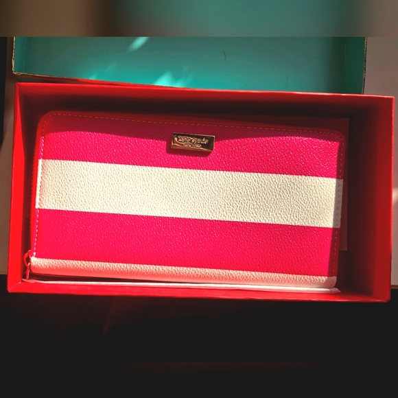 Kate Spade New York Pink and White Stripe Wallet Wristlet with Box - Picture 10 of 14